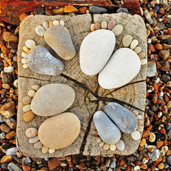 stone feet circle